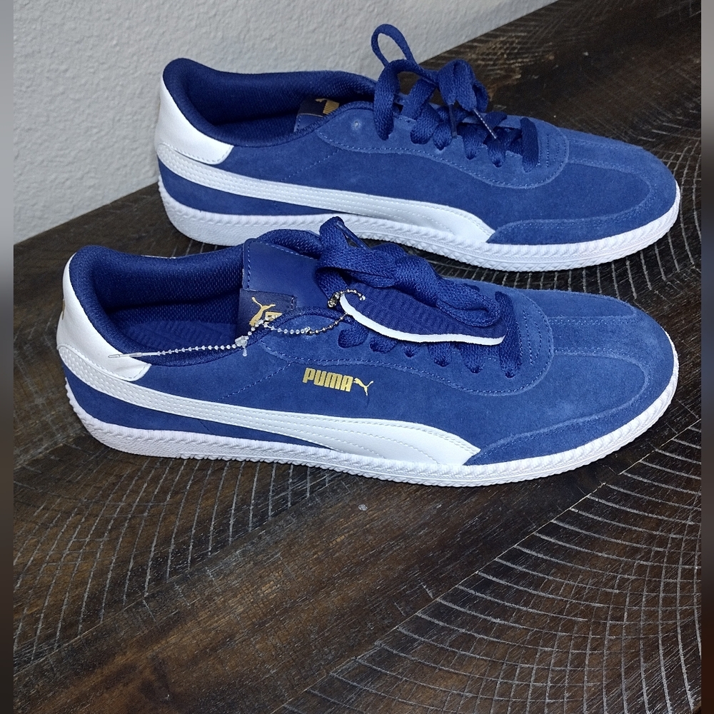 Puma  Astro Cup  Men's Blue and White Sneakers